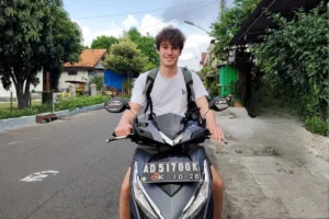 Rental Motor Solo Harian