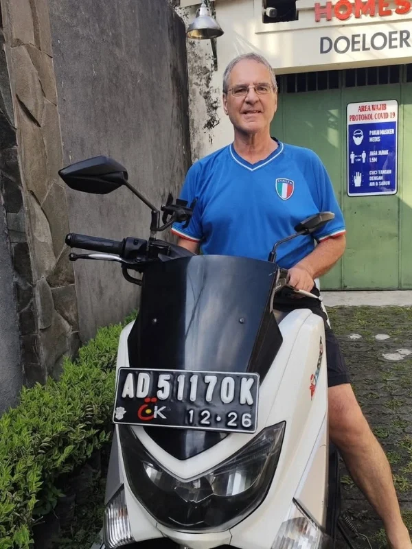 Sewa Motor NMax Solo